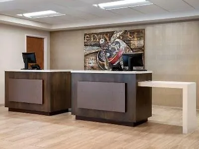 מלון Days Inn & Suites By Wyndham Denver International Airport