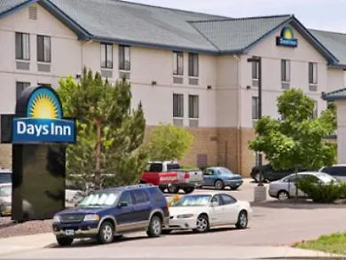 Days Inn & Suites By Wyndham Denver International Airport ארצות הברית